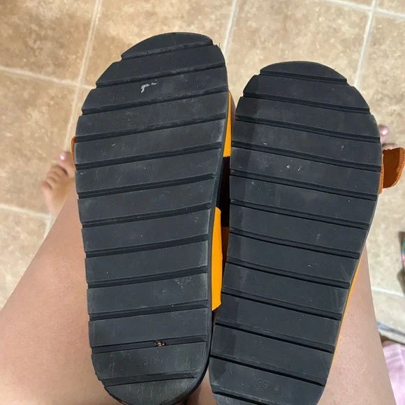 Anthropologie Black and Orange Sandals Size 39 - Picture 3 of 4